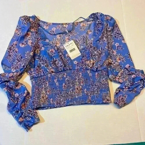 Free People Santiago Blouse SMALL Blue Floral Puff‎ Sleeve Ruched Smocked Boho - Picture 4 of 9